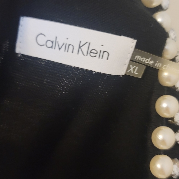 Sweater - Picture 7 of 8